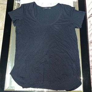 Aritzia Talula black short sleeved t-shirt